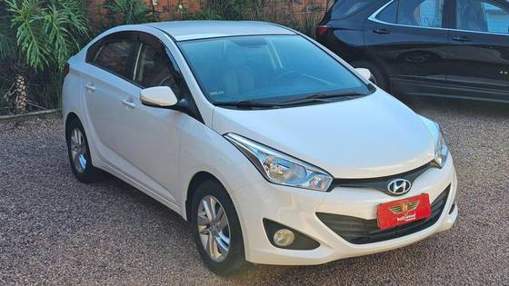 HYUNDAI HB20S 1.6 PREMIUM 16V FLEX 4P AUTOMÁTICO